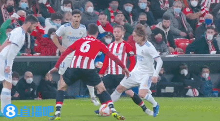 [法甲]巴黎圣日尔曼暂升榜首