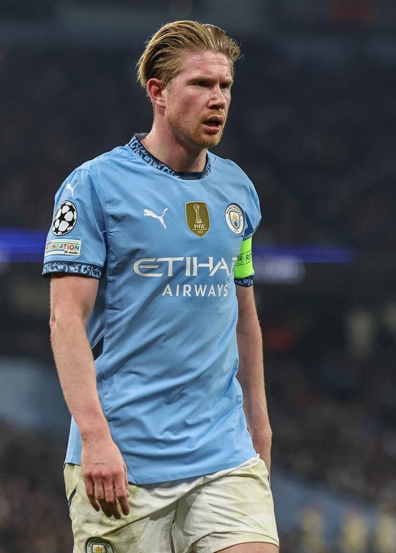 这不犯规？追梦发牌给到库里上篮！