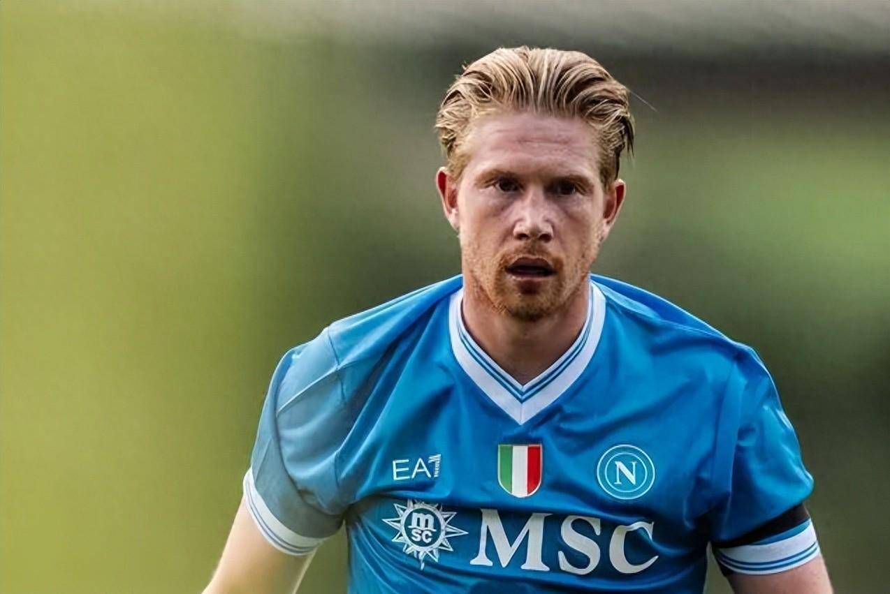 电竞跨界合作新品发布现场