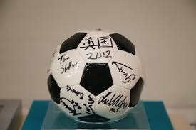 锦标赛中的钱圈（ITM）心态：求稳还是冲冠（锦标赛钱圈心态：稳拿奖金还是全力争冠）