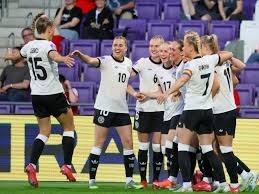 意天空：DV9内收肌疲劳目前已经返回意大利，他没有出现伤病