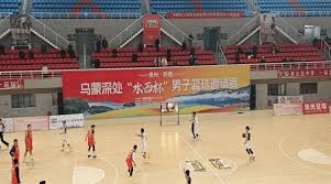 曼联关闭员工食堂，我懂球迷锐评：降本增笑+致敬楚云飞！